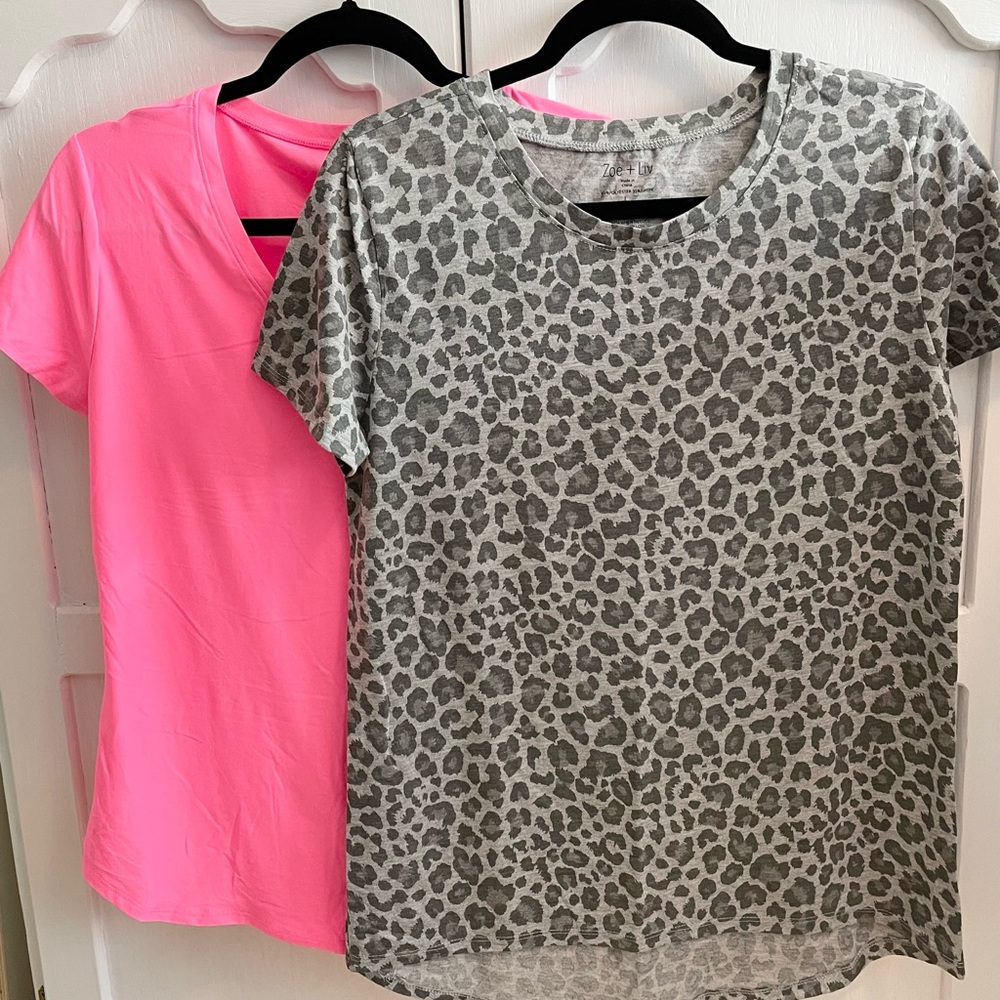 2/$14 Women’s Tops set of two!